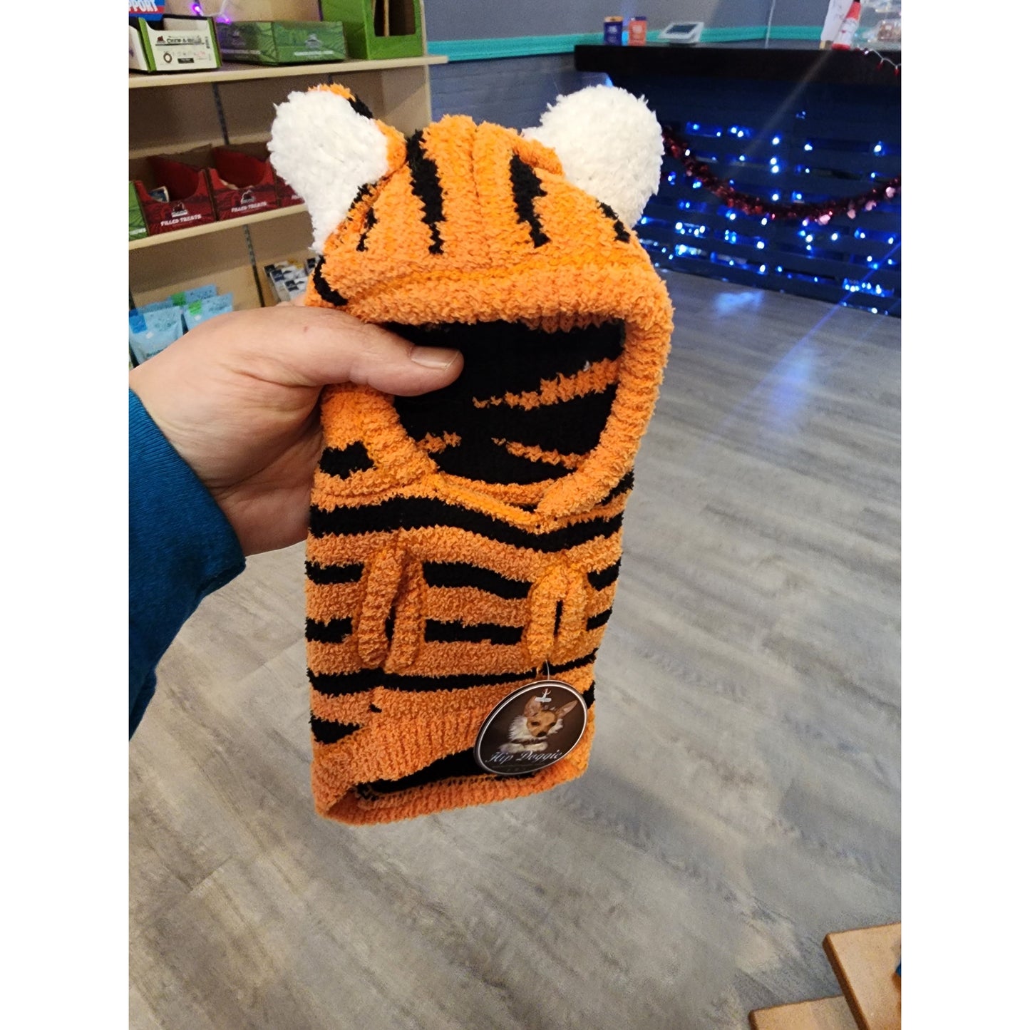 Hip Doggie Tiger Sweater XS