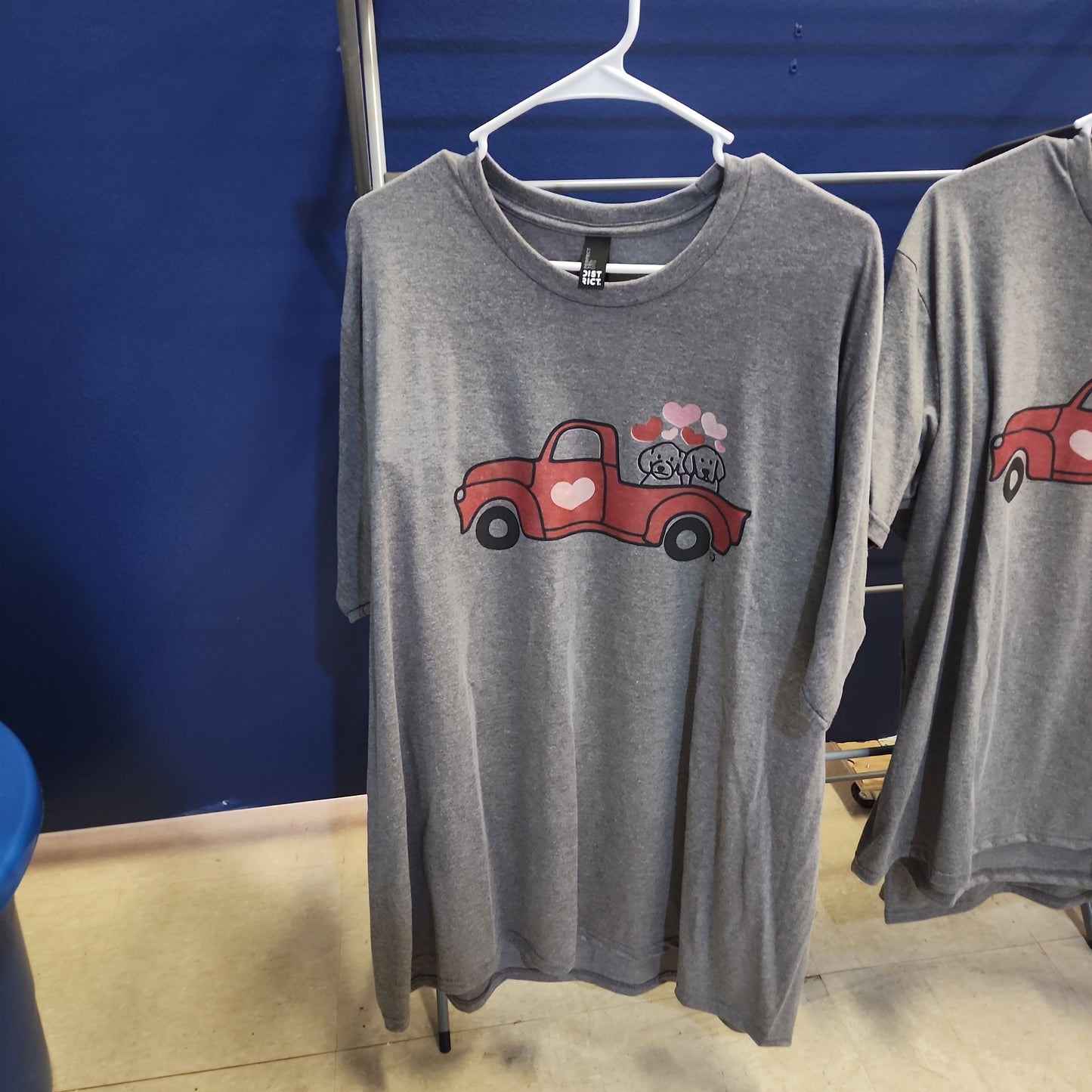 Dapper Paw Red Truck T 3XL