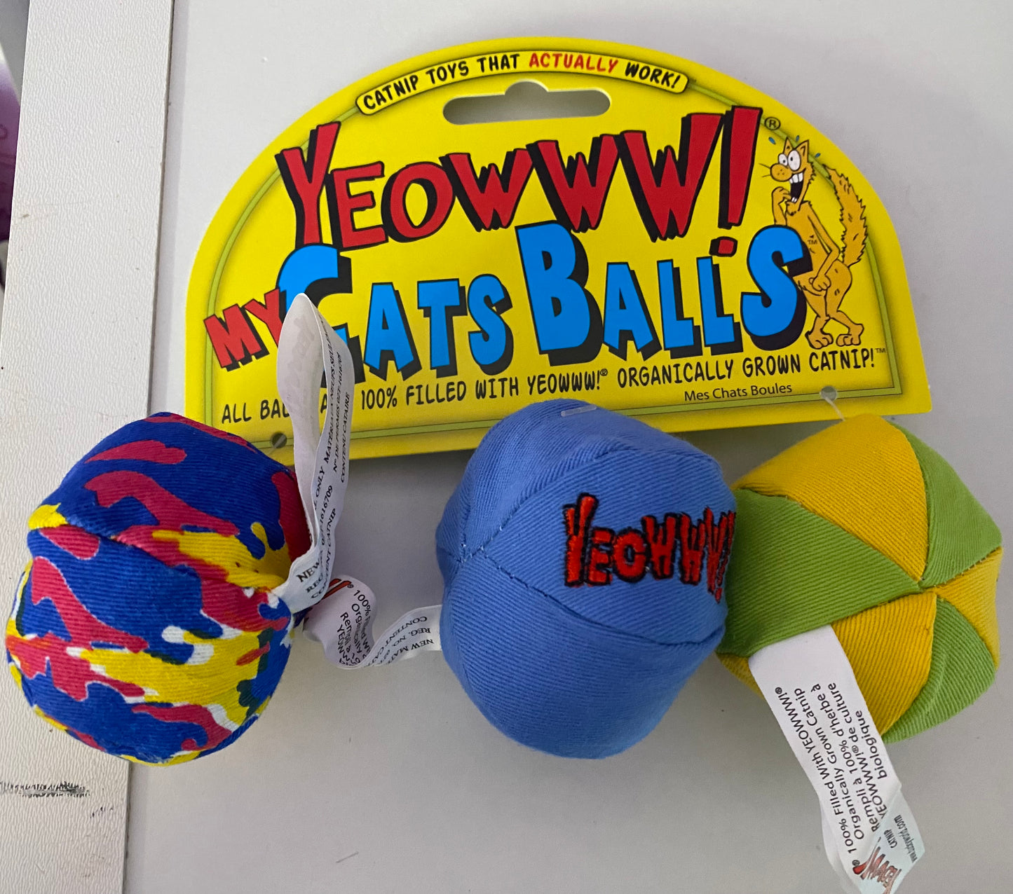 Yeoww Cat Balls